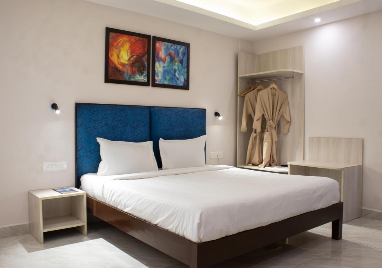 Sandbanks Beach Resort Arambol Exterior foto